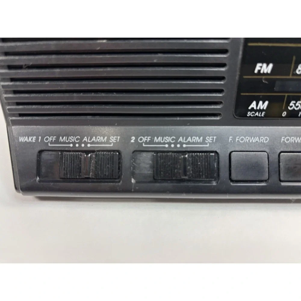 Vintage GE Radio Alarm Clock 7-4648B Black AM FM Radio Dual Alarm Snooze Digital
